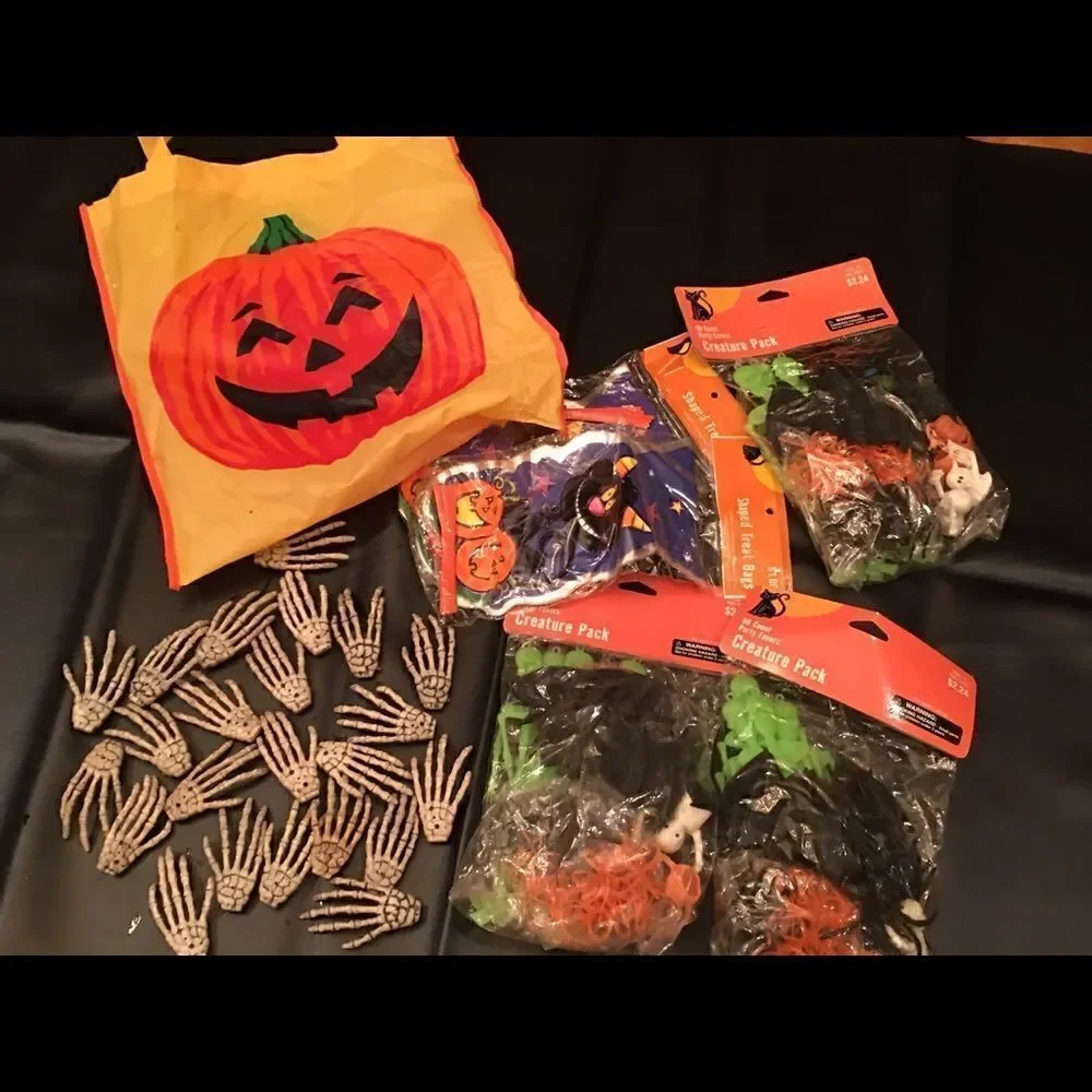 🎃 - 17 FUN Party Supplies & Decor!
